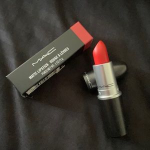 MAC Matte lipstick - so chaud